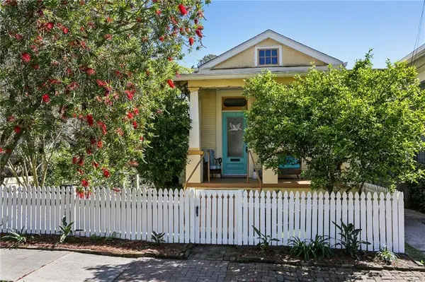 3910 COLISEUM ST, New Orleans, LA 70115