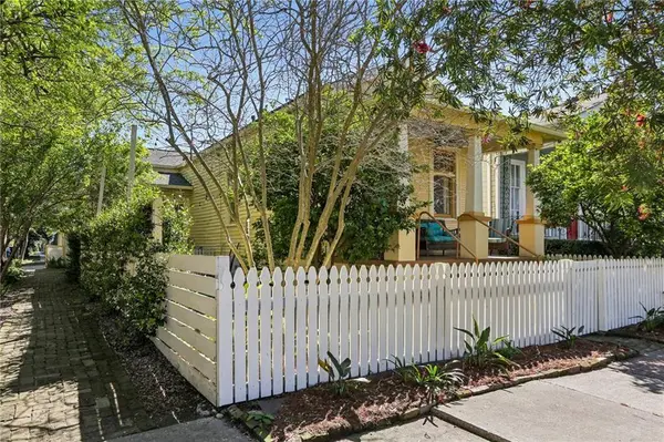 3910 COLISEUM ST, New Orleans, LA 70115