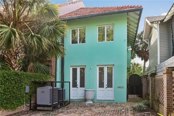 2627 S CARROLLTON AVE, New Orleans, LA 70118