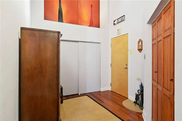 920 POEYFARRE ST #203, New Orleans, LA 70130