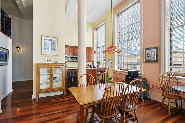 920 POEYFARRE ST #203, New Orleans, LA 70130