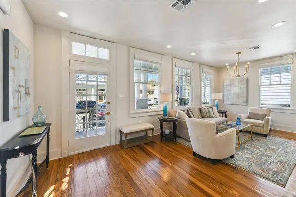 5512 ANNUNCIATION ST, New Orleans, LA 70115