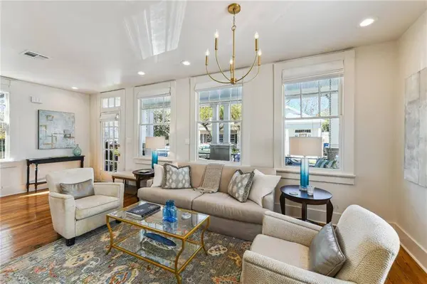 5512 ANNUNCIATION ST, New Orleans, LA 70115