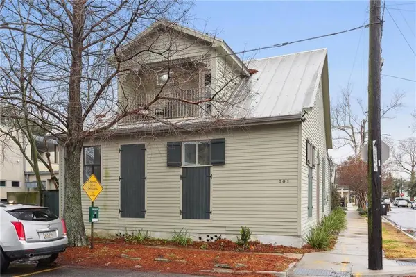 301 BURDETTE ST, New Orleans, LA 70118