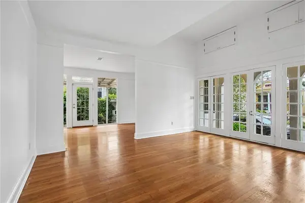 4110 CARONDELET ST, New Orleans, LA 70115