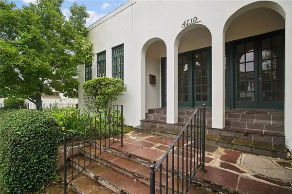 4110 CARONDELET ST, New Orleans, LA 70115