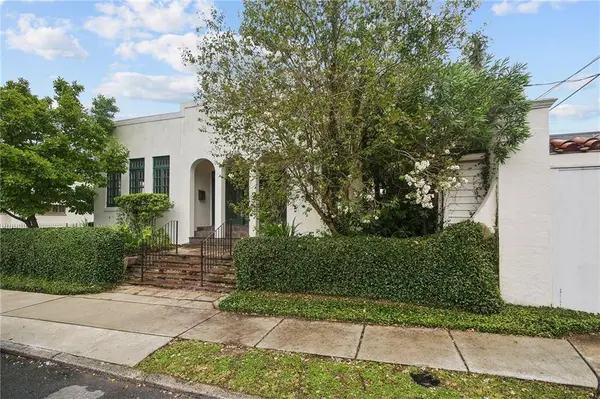 4110 CARONDELET ST, New Orleans, LA 70115
