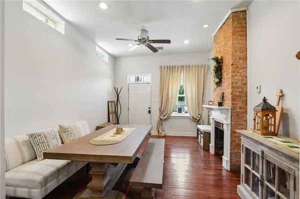 711 UPPERLINE ST, New Orleans, LA 70115