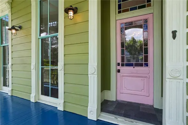5105 LAUREL ST, New Orleans, LA 70115