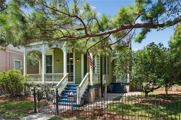 5105 LAUREL ST, New Orleans, LA 70115