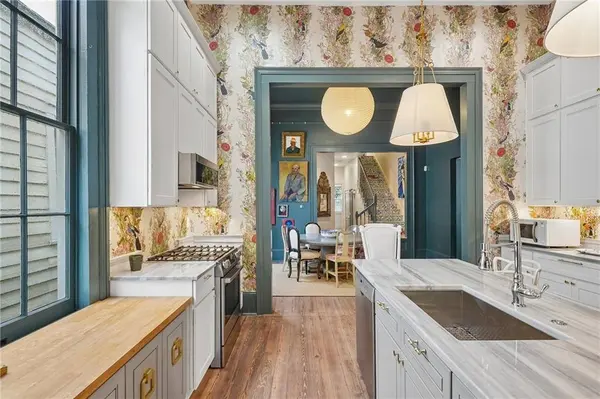 827 SECOND ST, New Orleans, LA 70130