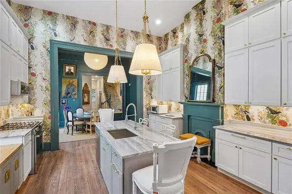 827 SECOND ST, New Orleans, LA 70130