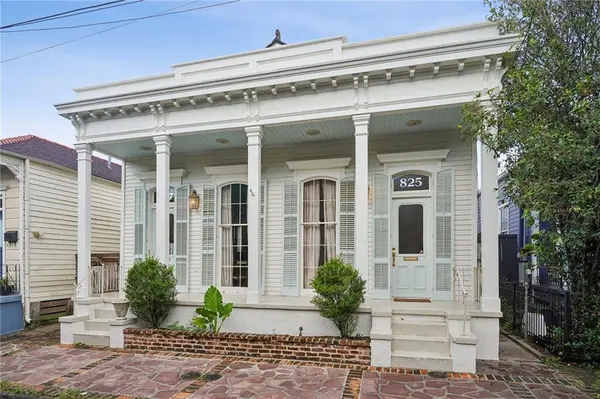 827 SECOND ST, New Orleans, LA 70130