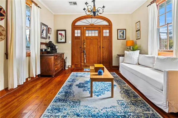 1110 MILAN ST, New Orleans, LA 70115