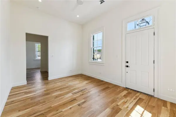 2421 ROUSSEAU ST, New Orleans, LA 70130