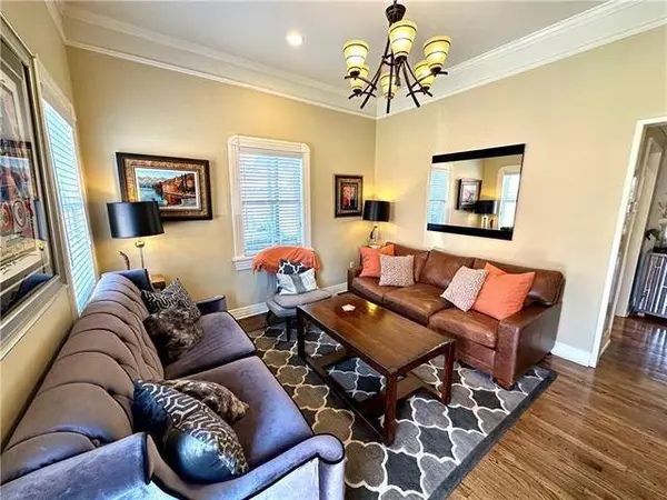 3108 BURGUNDY ST, New Orleans, LA 70117