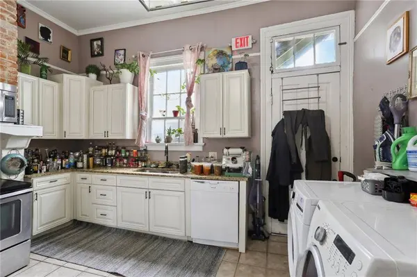 1238 ANNUNCIATION ST, New Orleans, LA 70130