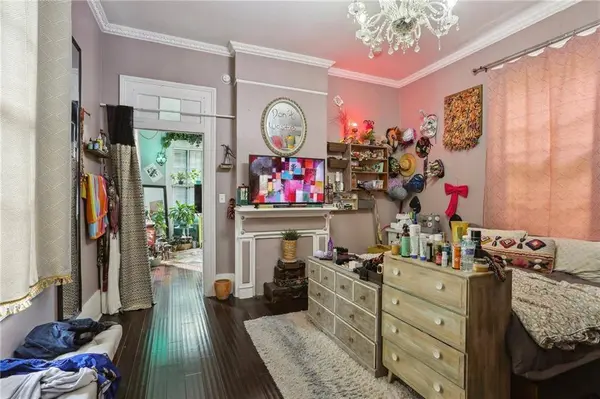 1238 ANNUNCIATION ST, New Orleans, LA 70130