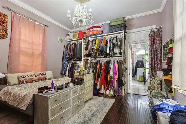 1238 ANNUNCIATION ST, New Orleans, LA 70130