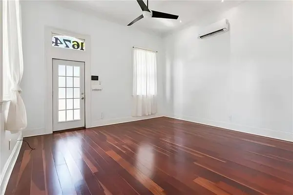 1674 N ROBERTSON ST, New Orleans, LA 70116