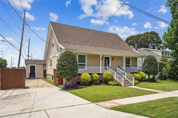 2100 N TURNBULL DR, Metairie, LA 70001