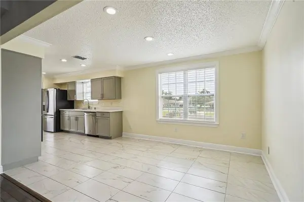 2100 N TURNBULL DR, Metairie, LA 70001
