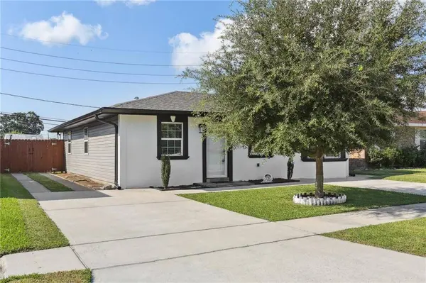 701 RONSON DR, Kenner, LA 70065