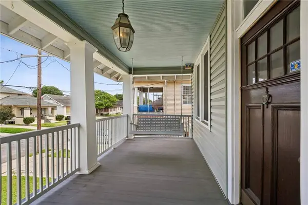 4236 WALMSLEY AVE, New Orleans, LA 70125
