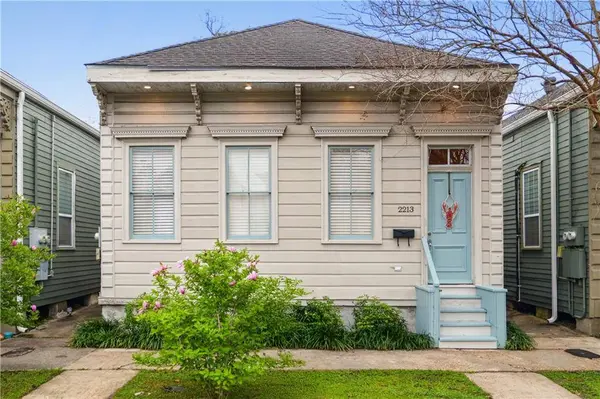 2213 VALENCE ST, New Orleans, LA 70115