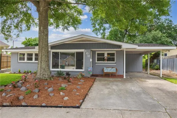 100 COVENTRY CT, River Ridge, LA 70123