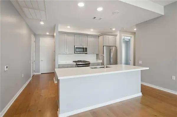 8616 OAK ST #208, New Orleans, LA 70118