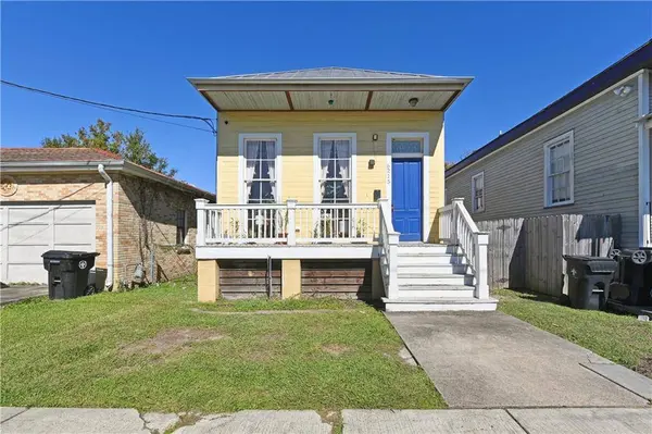 6215 DAUPHINE ST, New Orleans, LA 70117