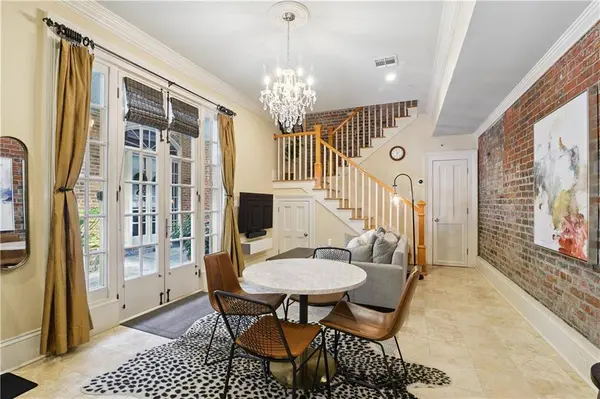 828 ST CHARLES AVE #4, New Orleans, LA 70130