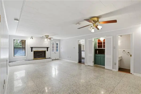 1434 HOLIDAY PL, New Orleans, LA 70114