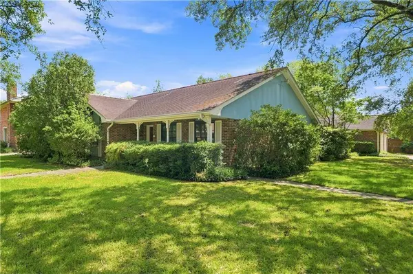 1434 HOLIDAY PL