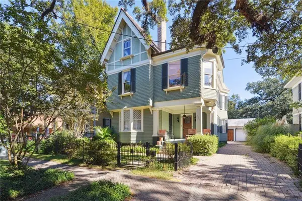 1531 S CARROLLTON AVE, New Orleans, LA 70118