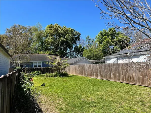 6006 EADS ST, New Orleans, LA 70122