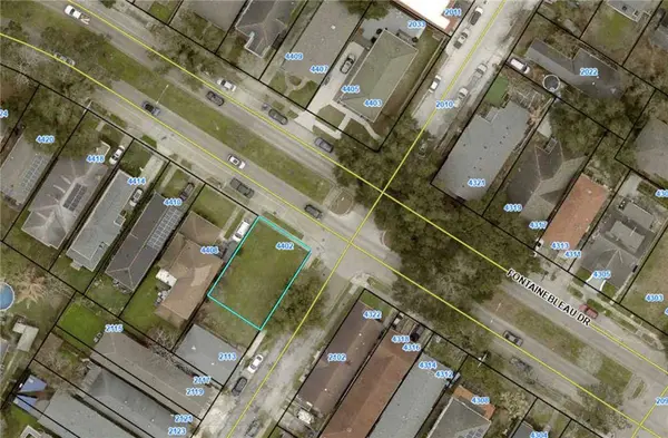 4402 FONTAINBLEAU DR, New Orleans, LA 70125