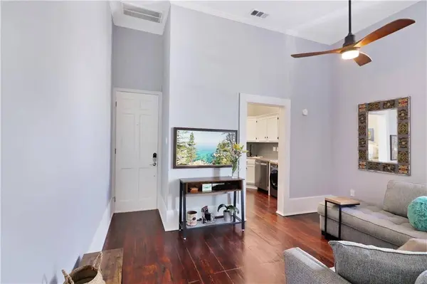 2019 CAMP ST #5, New Orleans, LA 70130