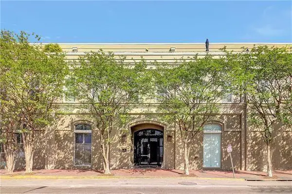 840 TCHOUPITOULAS ST #201