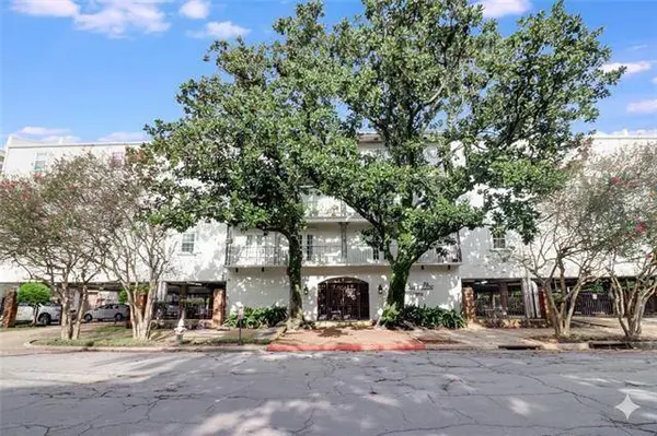 1765 COLISEUM ST #203, New Orleans, LA 70130