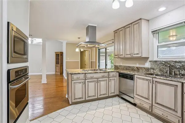 4312 HOLTON ST, Metairie, LA 70001