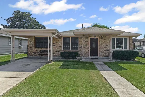 9 MAPLE LN, Gretna, LA 70053