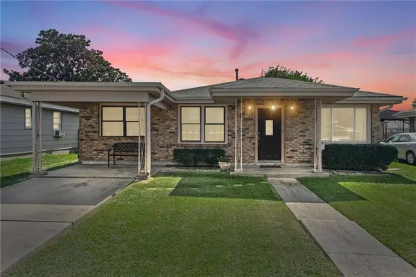 9 MAPLE LN, Gretna, LA 70053