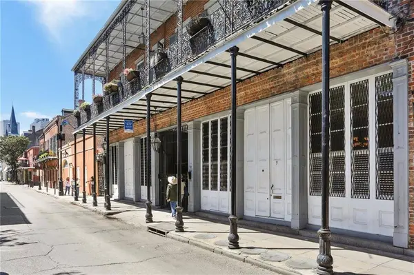 921 CHARTRES ST #9, New Orleans, LA 70116
