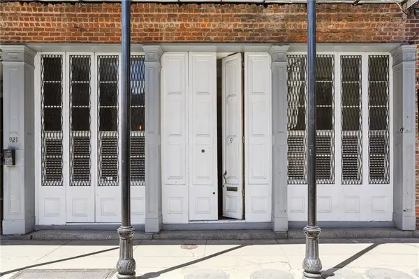 921 CHARTRES ST #9, New Orleans, LA 70116