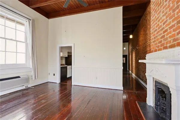 1210 CHARTRES ST #6, New Orleans, LA 70116