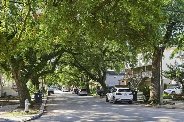 3900 LOUISIANA AVENUE Pkwy, New Orleans, LA 70125