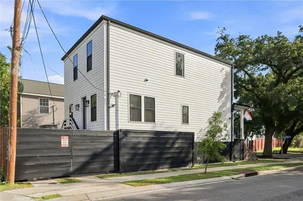 3900 LOUISIANA AVENUE Pkwy, New Orleans, LA 70125