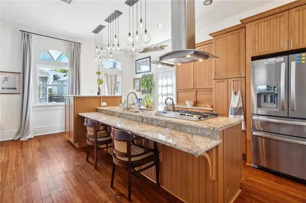 943 N RENDON ST, New Orleans, LA 70119